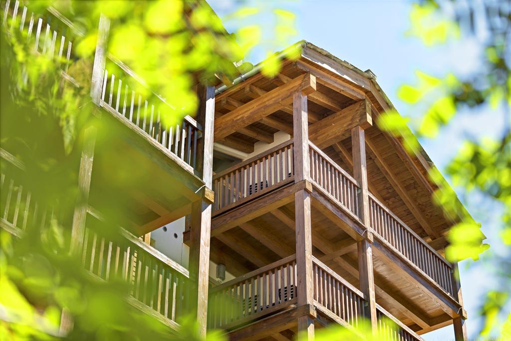 צרמט Ari Resort Apartments מראה חיצוני תמונה